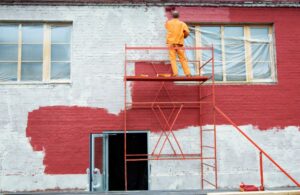 12 Expert-Recommended Colors for Outbuildings