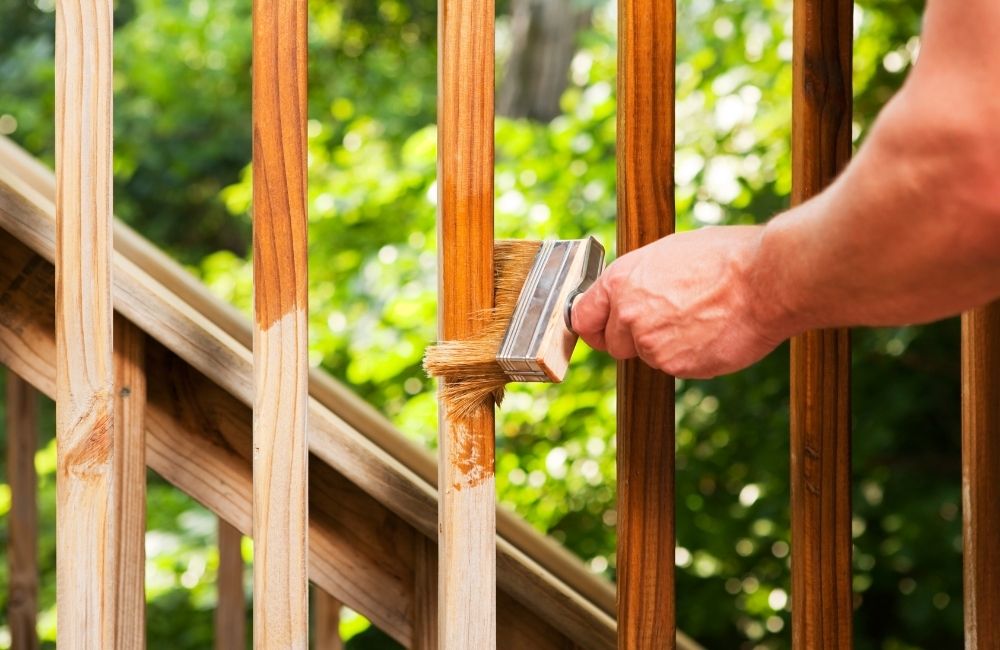 fence painting